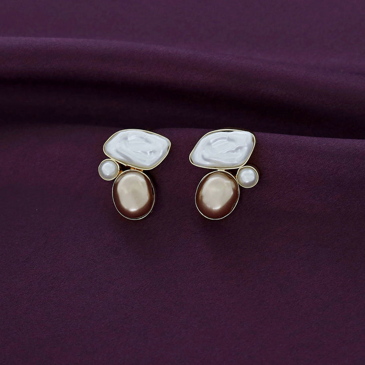 Freya Baroque Pearl Earring