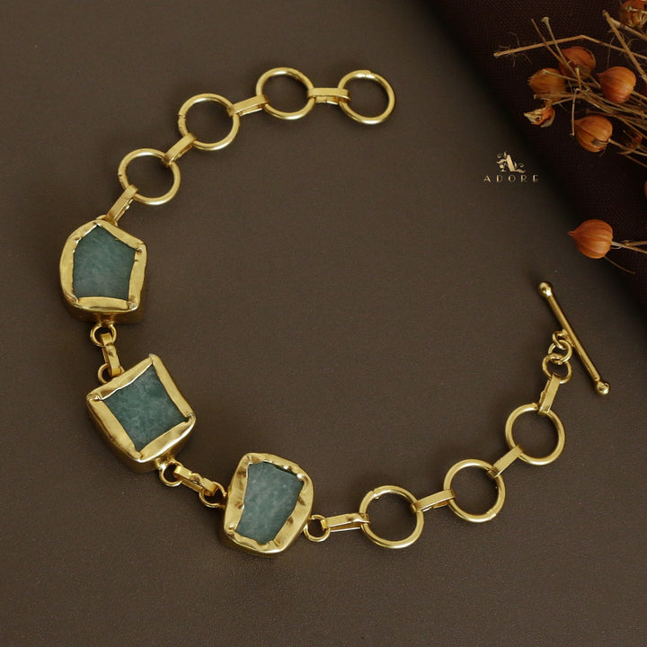 Eminent 3 Stone Bracelet