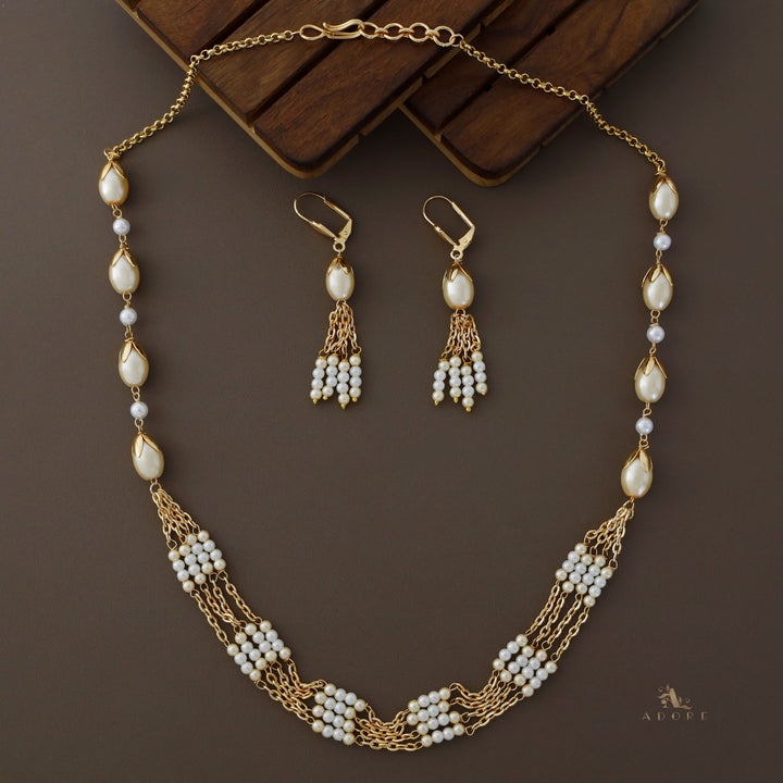 Pearly Golden Niharika Bud Pearl Neckpiece With Earring