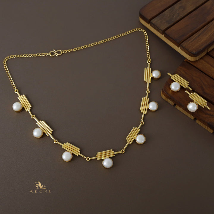 4 Line Pearl Neckpiece with Earring