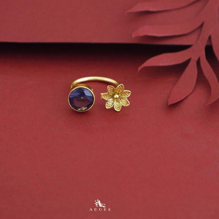 Glossy Round Stone Flower Ring