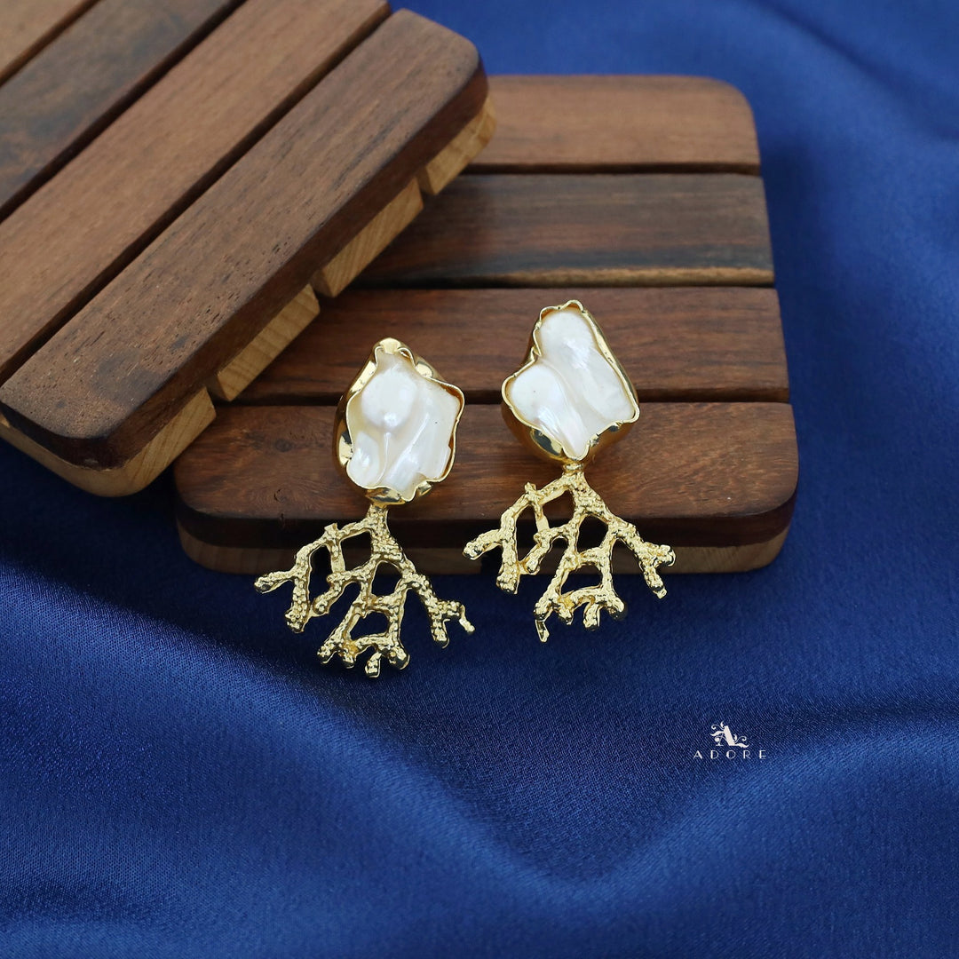 Nadia Golden Branch Baroque Earring