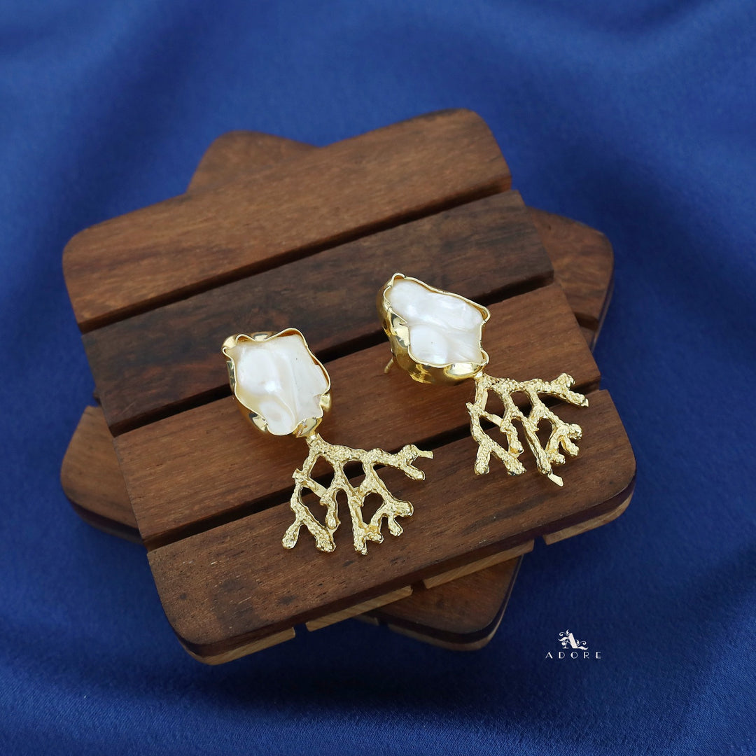 Nadia Golden Branch Baroque Earring