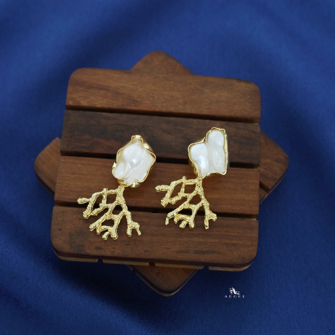 Nadia Golden Branch Baroque Earring