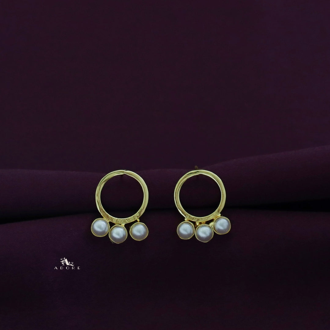 Golden Circle + Tri Pearl Earring