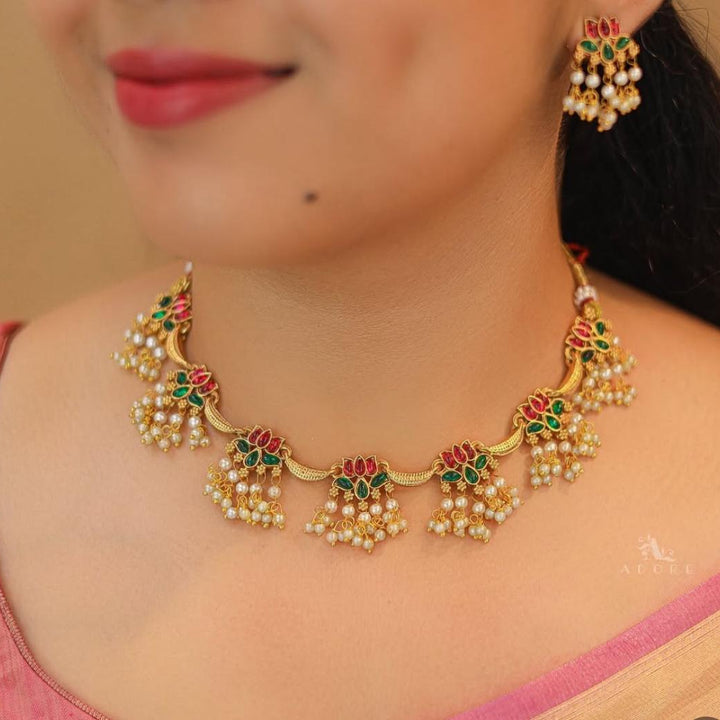 Arusha Lotus Pearl Short Neckpiece with Earring