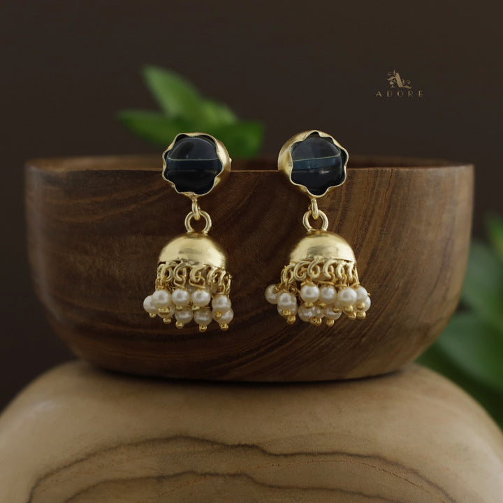 Nayeli Golden Pearl Jhumka