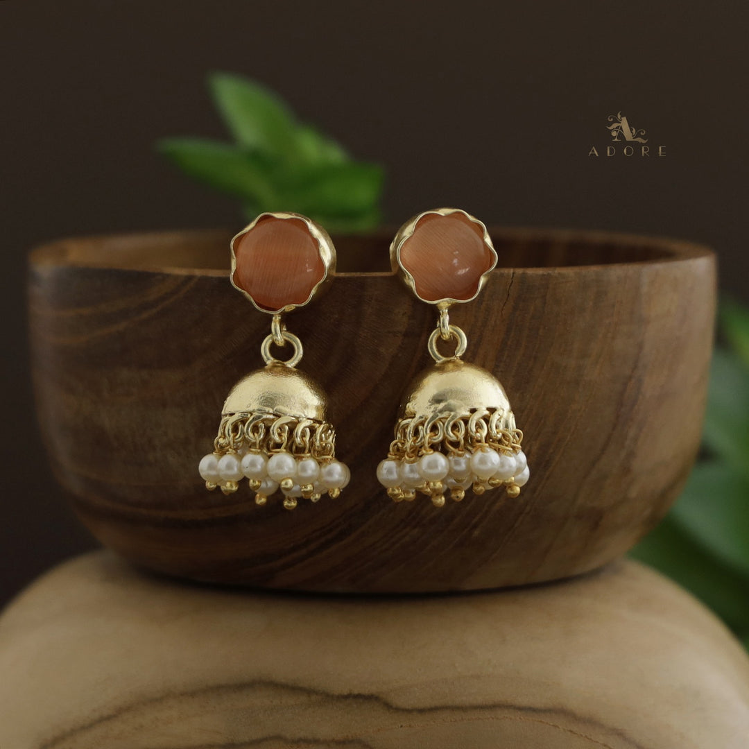 Nayeli Golden Pearl Jhumka