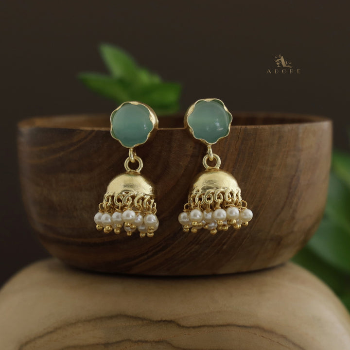 Nayeli Golden Pearl Jhumka