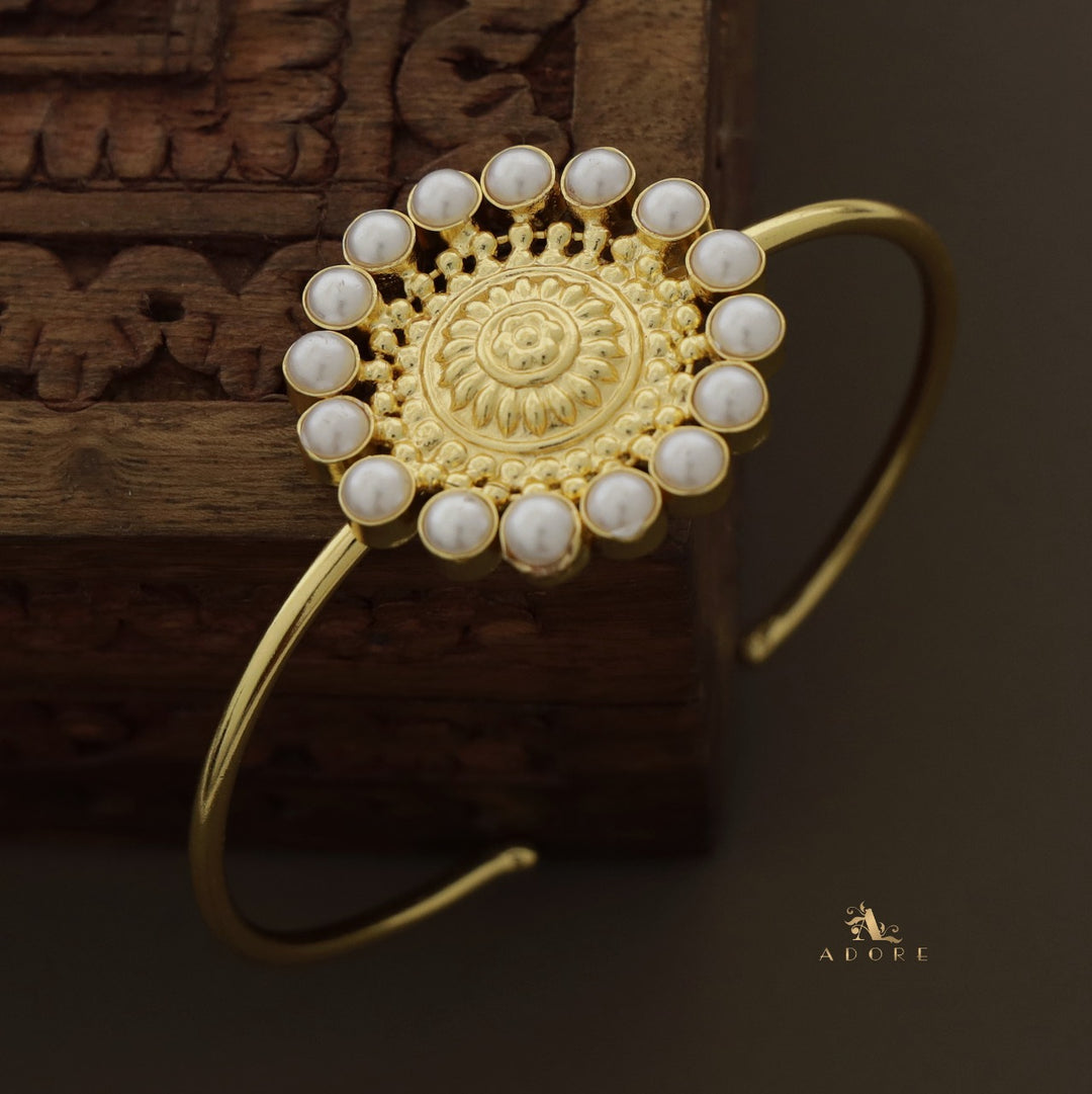 Golden Pearly Chakra Bangle