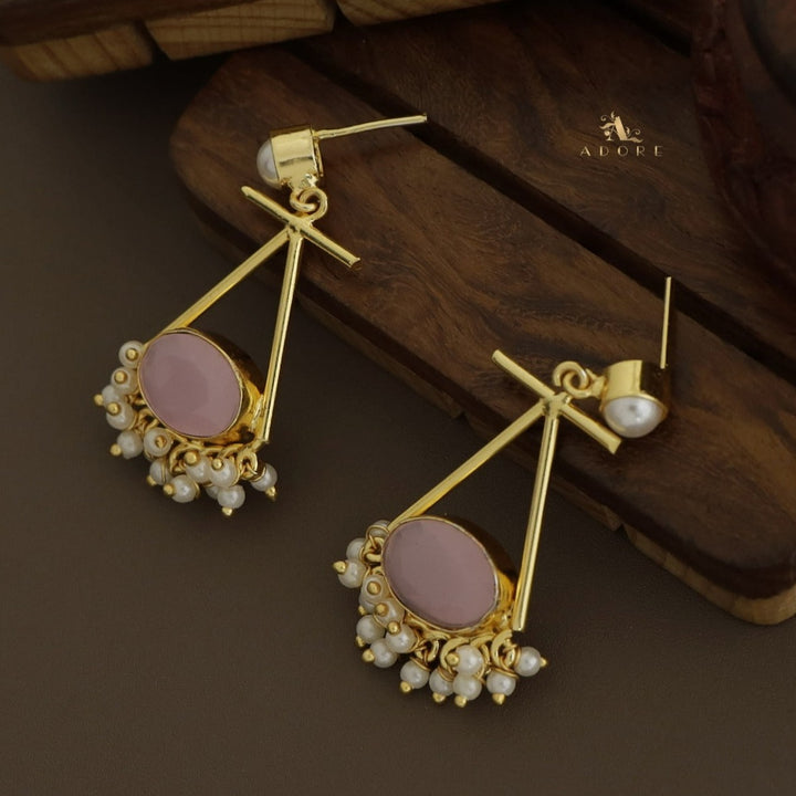 Evie Oval Glossy Cluster Pearl Earring