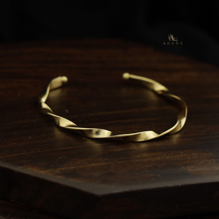 Golden Twisted Bangle