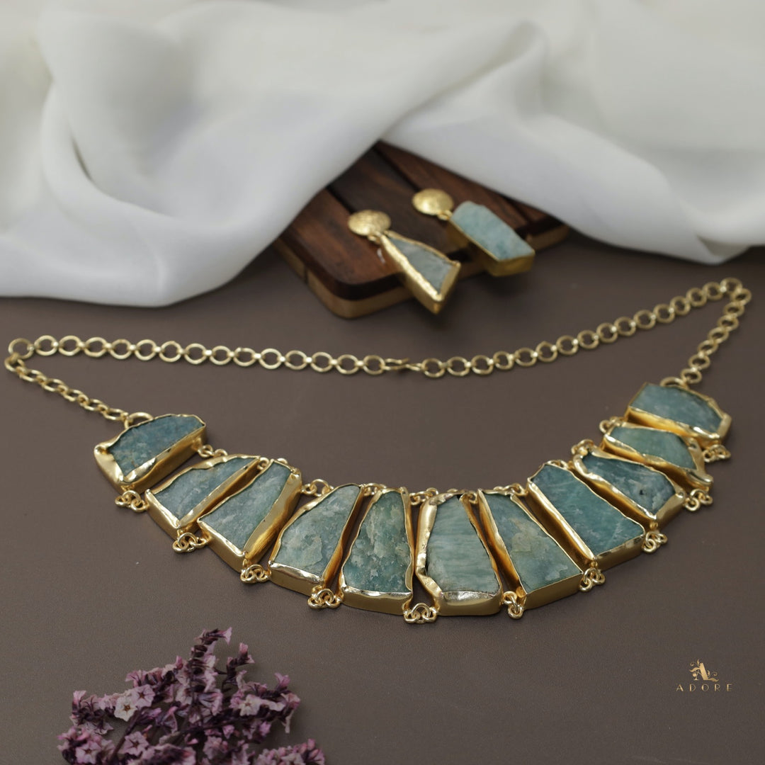 Piera Raw Stone Neckpiece With Earring