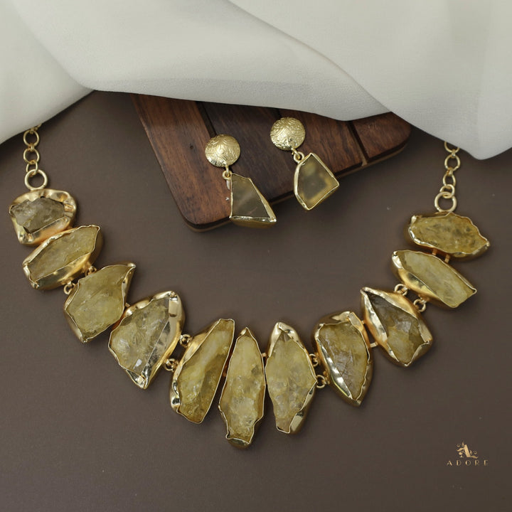 Piera Raw Stone Neckpiece With Earring