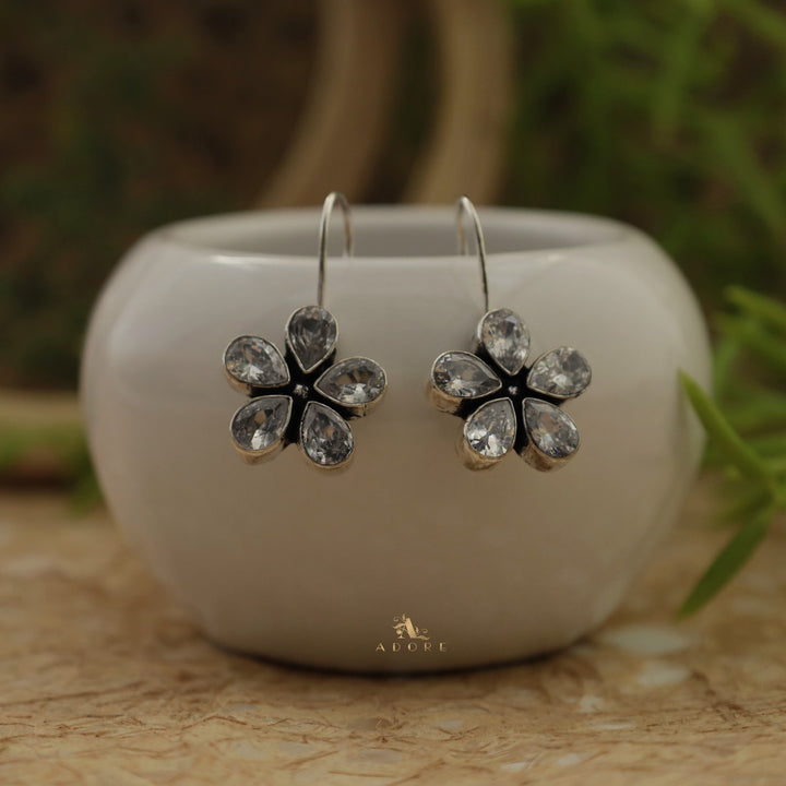 Pillan Flower Drop Earring