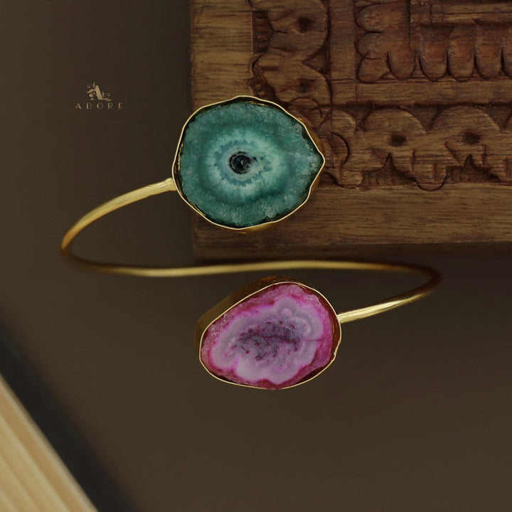 Hem Dual Solar Agate Bangle