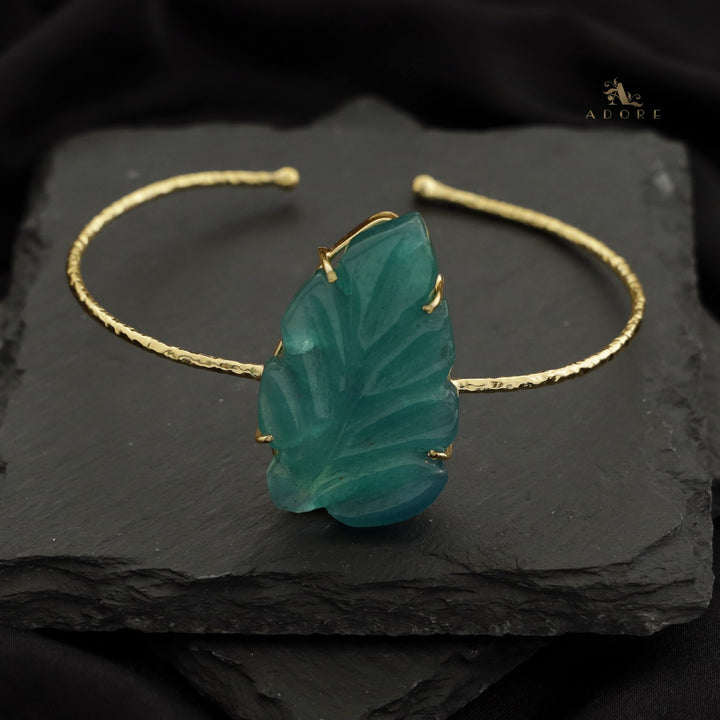 Textured Carved Leafy Glossy Bangle