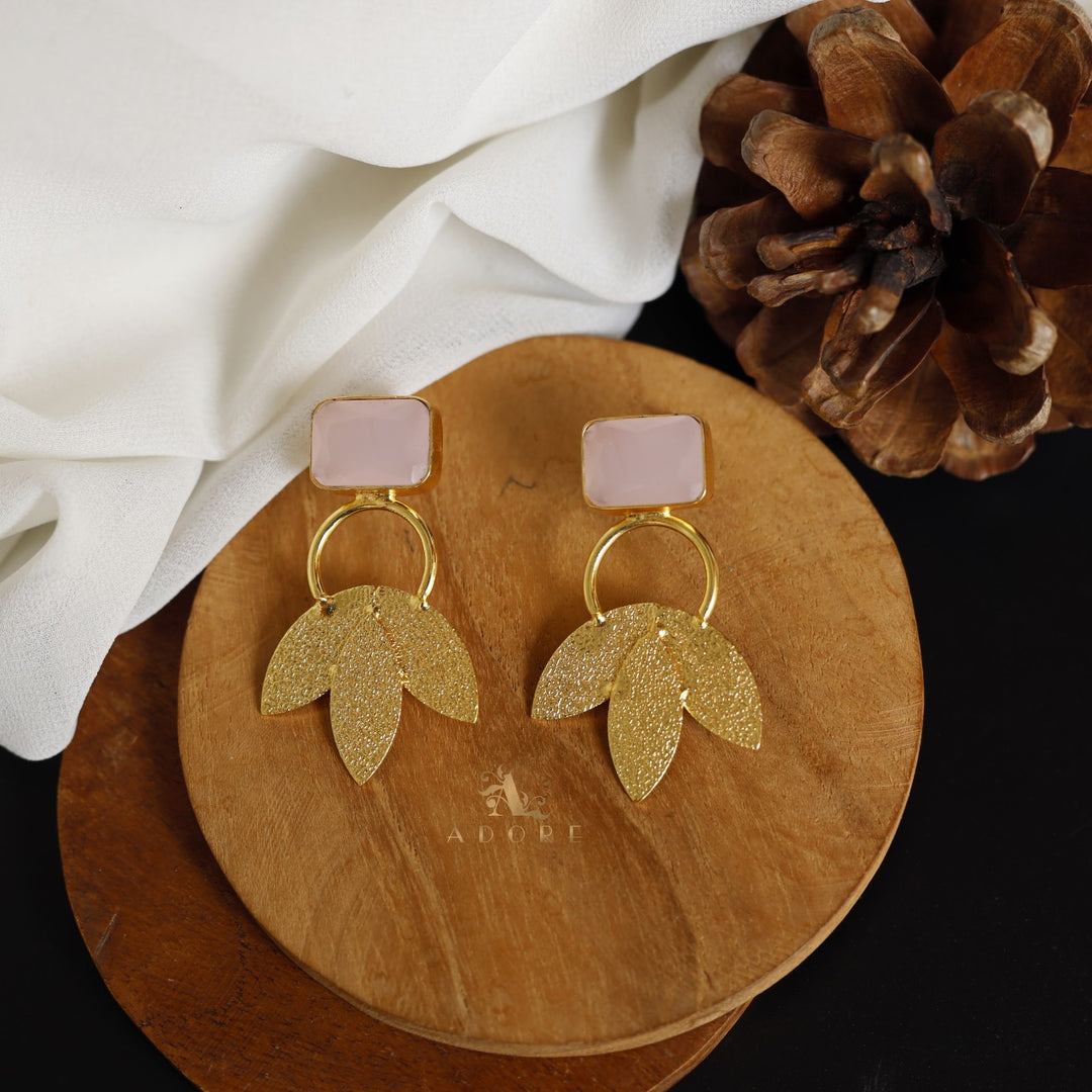 Zaima Golden 3 Leaf Earring