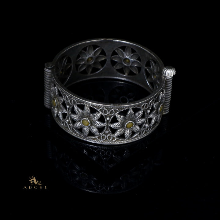 Damira Openable Bangle