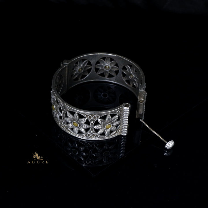 Damira Openable Bangle