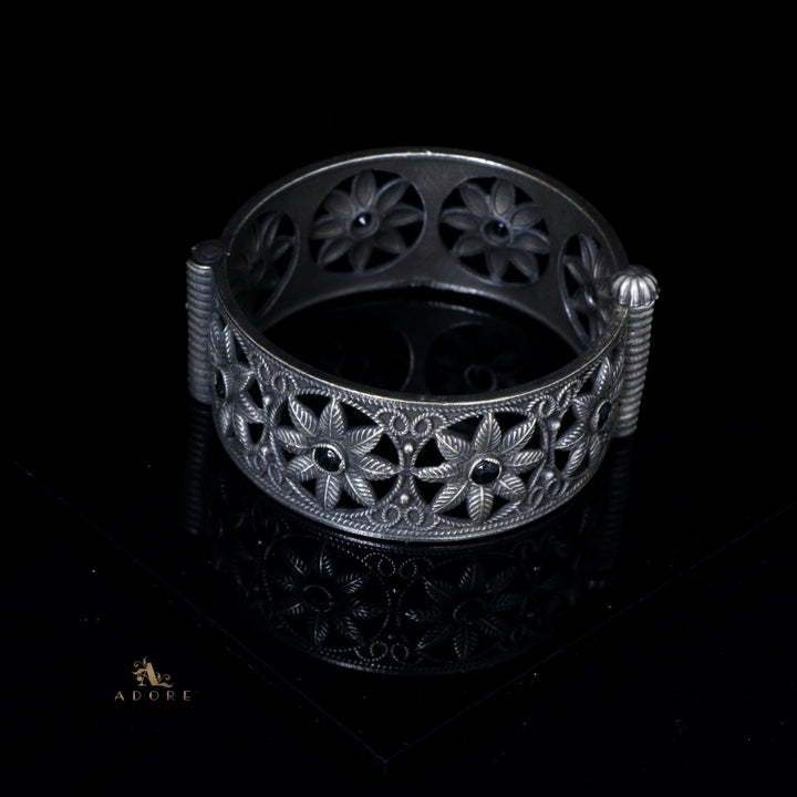 Damira Openable Bangle