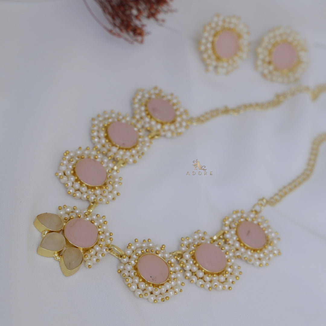 Centric Full Pearl Neckpiece