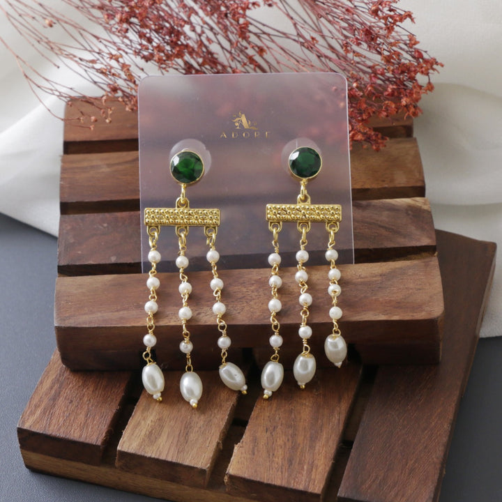 Palomi Pearl Hanging Earring