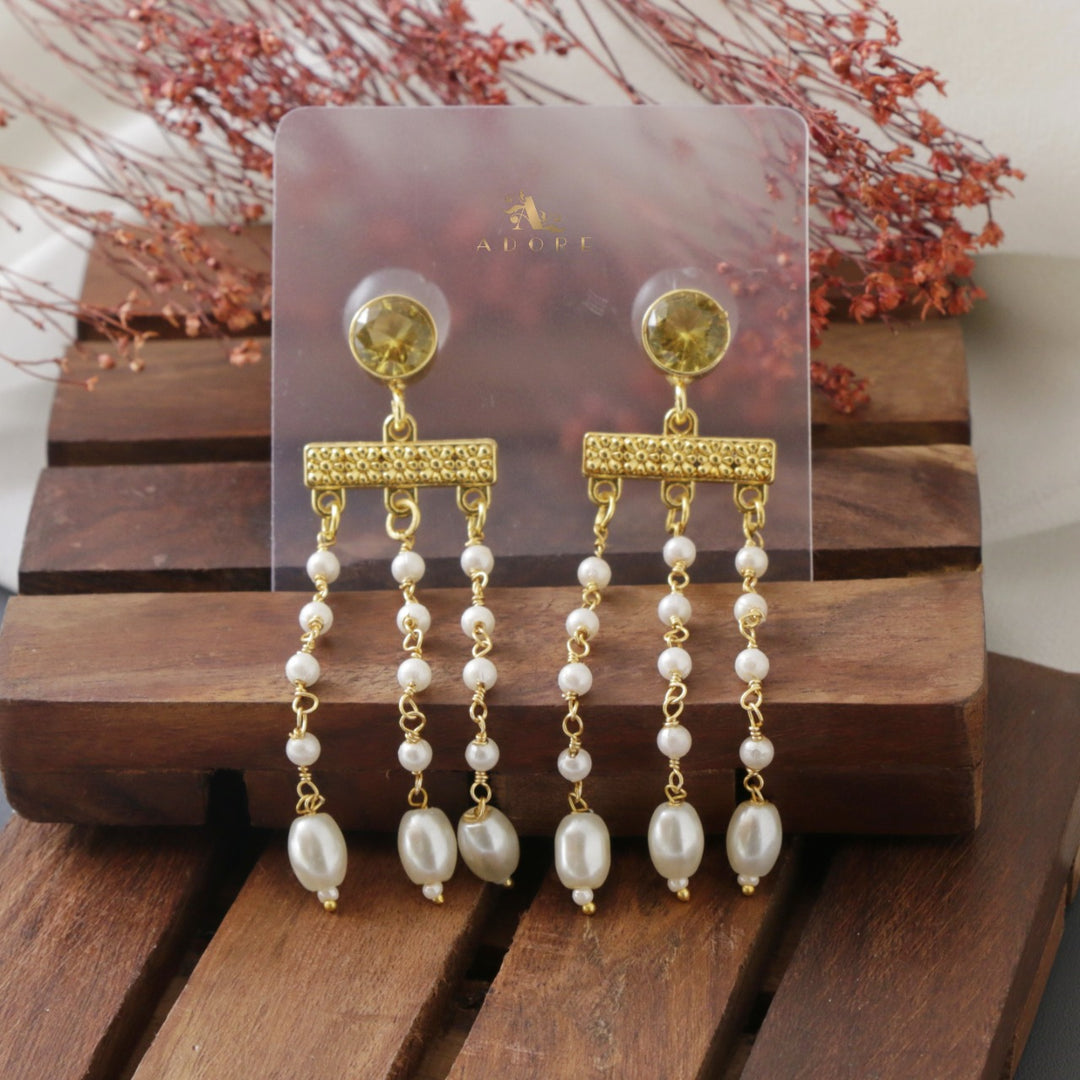 Palomi Pearl Hanging Earring