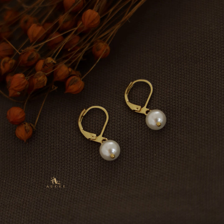 Tanvi Ema Pearl Earring