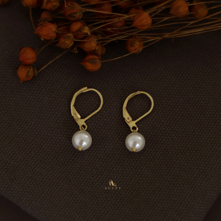 Tanvi Ema Pearl Earring