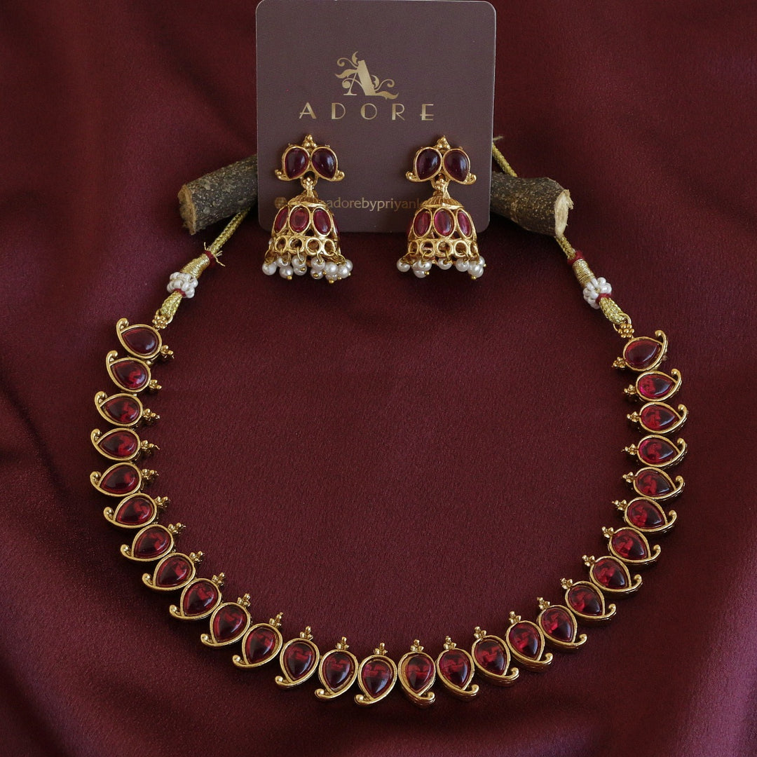 Yashwasi Neckpiece With Earring