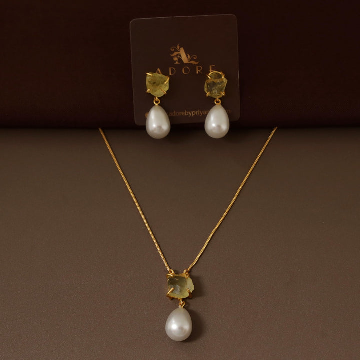 Jaime Raw Stone Pearl Neckpiece With Earring