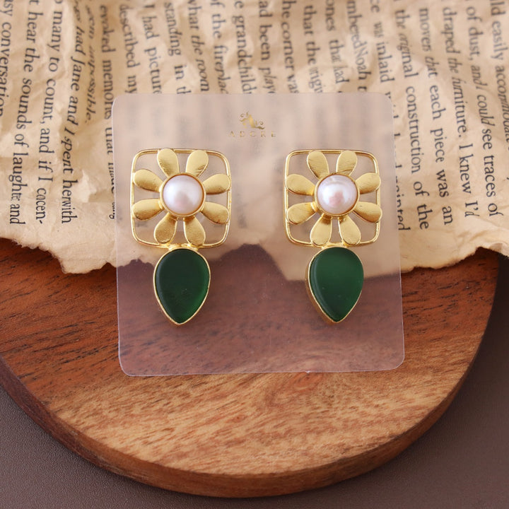 Midhila Raw Stone Earring