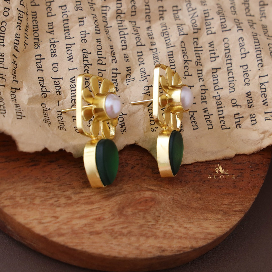 Midhila Raw Stone Earring