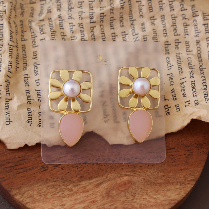 Midhila Raw Stone Earring