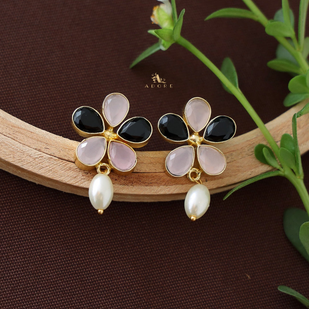 Seora Flower Pearl Earring