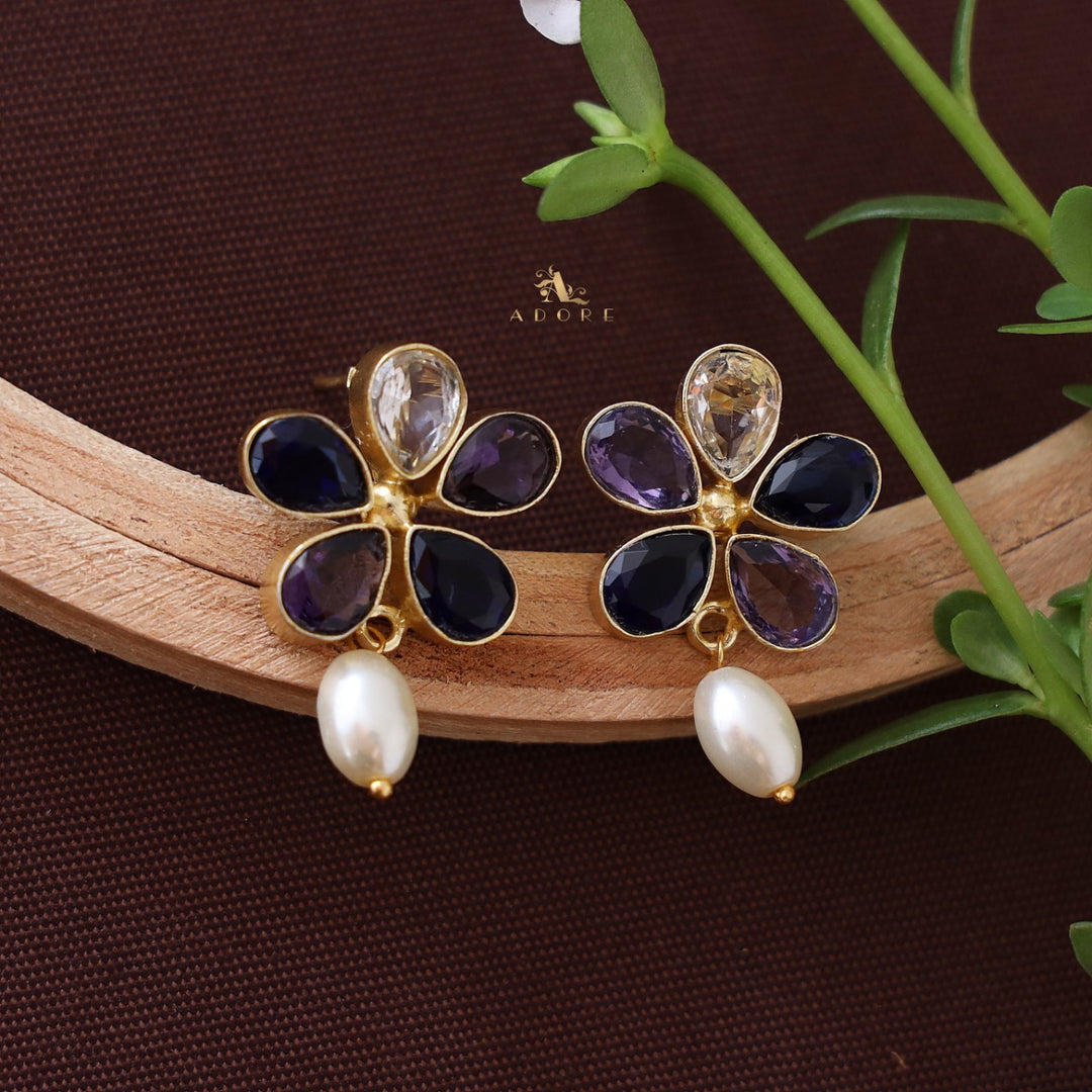 Seora Flower Pearl Earring