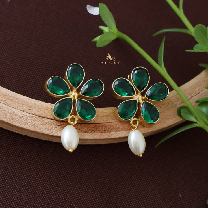 Seora Flower Pearl Earring