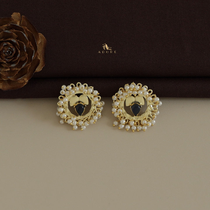 Golden Sayora Round Pearl Earring