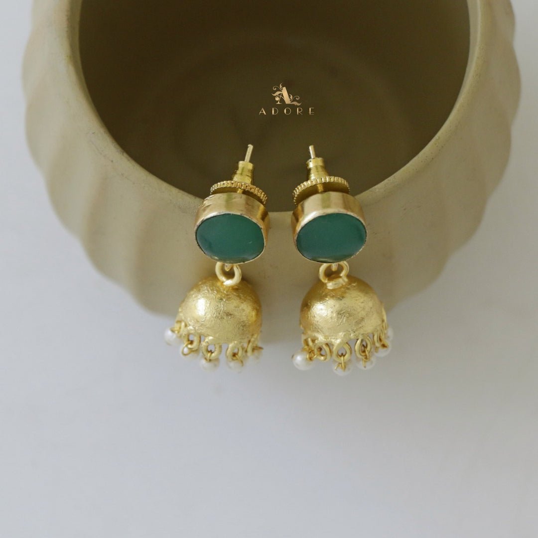 Nayeli Golden Pearl Jhumka