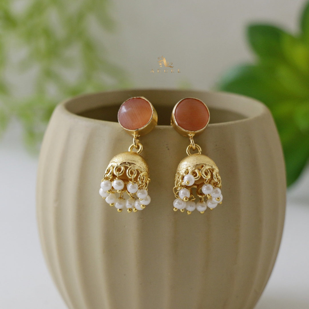 Nayeli Golden Pearl Jhumka