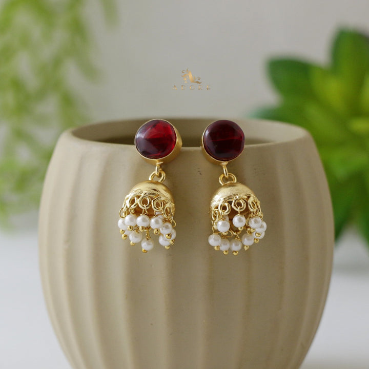 Nayeli Golden Pearl Jhumka