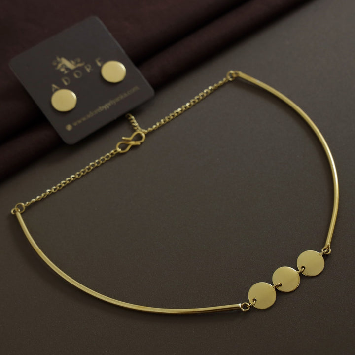 Golden 3 Coin Short Neckpiece With Stud