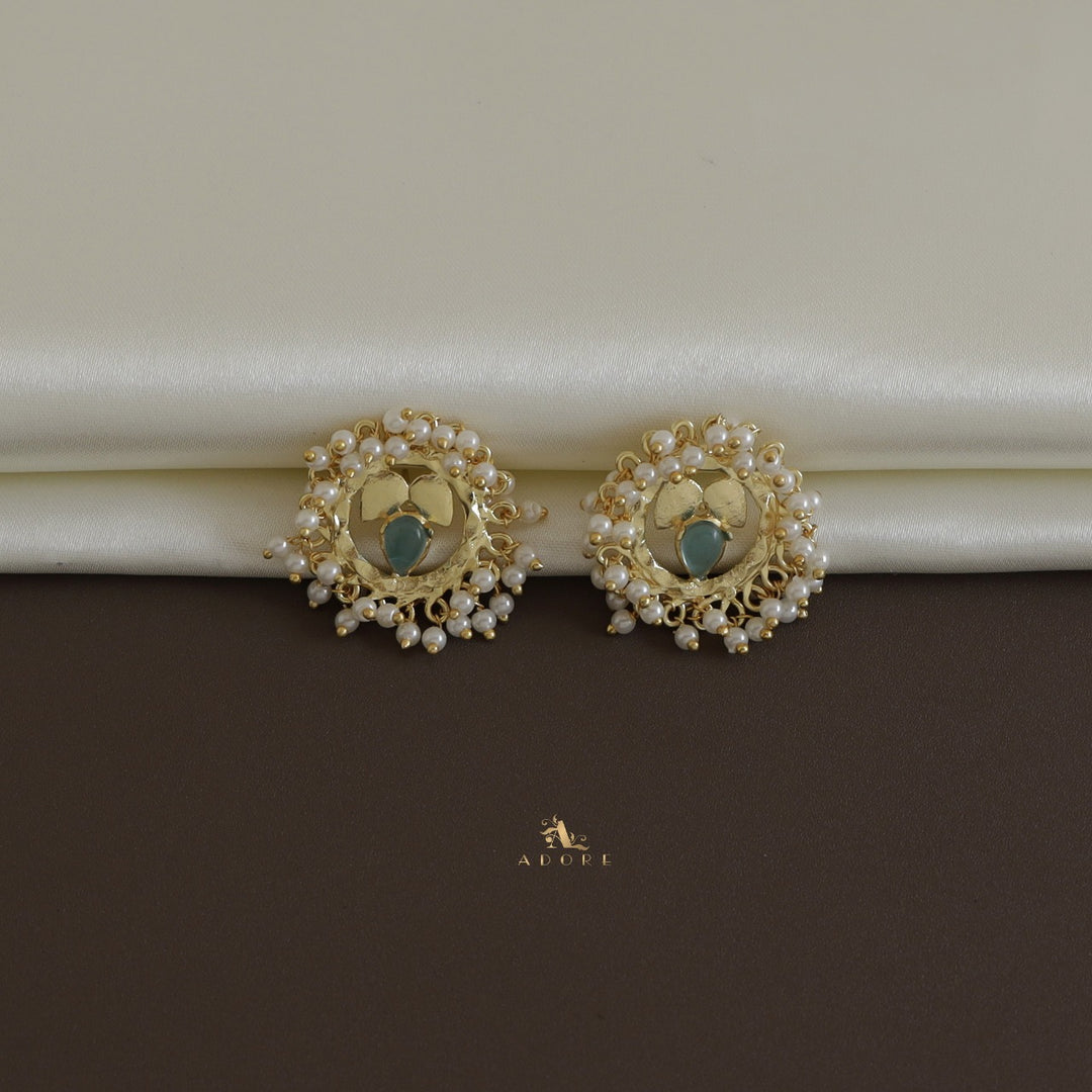 Golden Sayora Round Pearl Earring