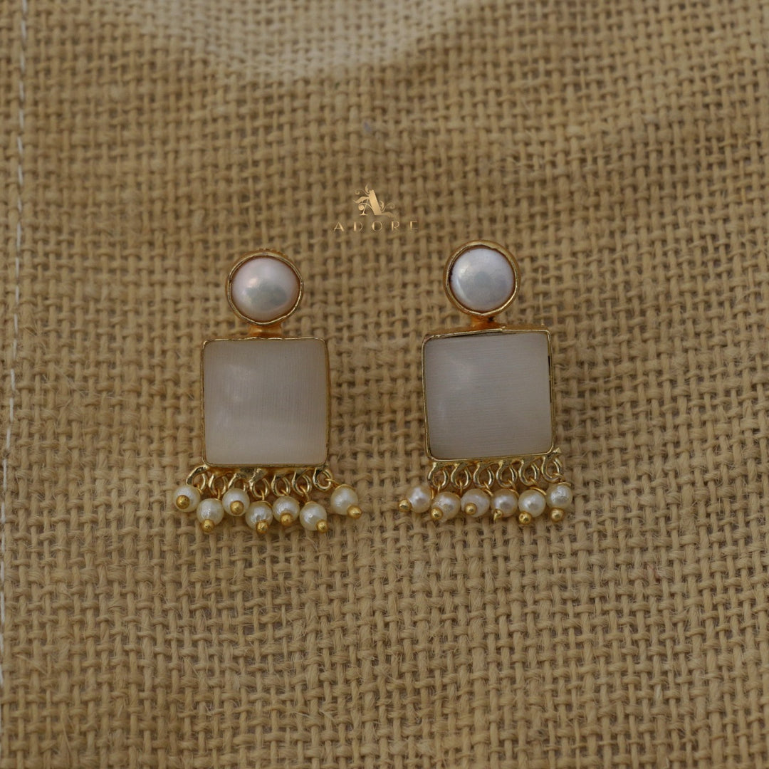 Lavleen Square Glossy Pearl Earring