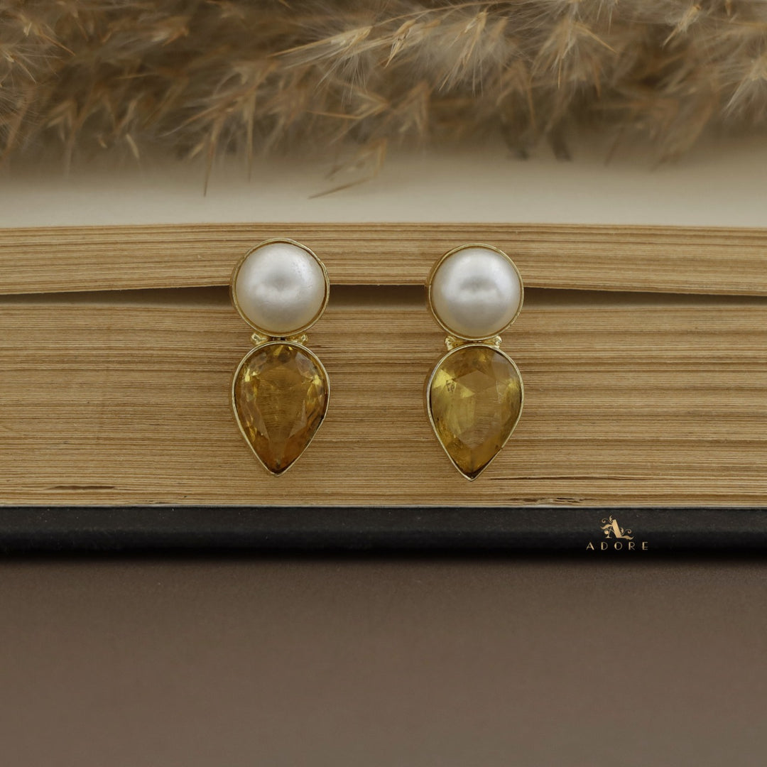 Melva Glossy Pearl Drop Earring