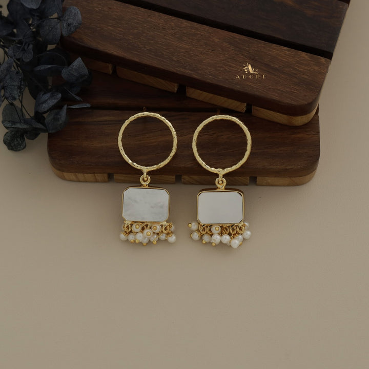 Textured Texa Hoop Glossy Pearl Earring