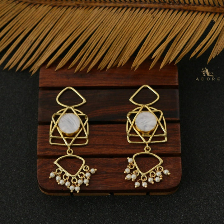 Nika MOP Pearl Earring