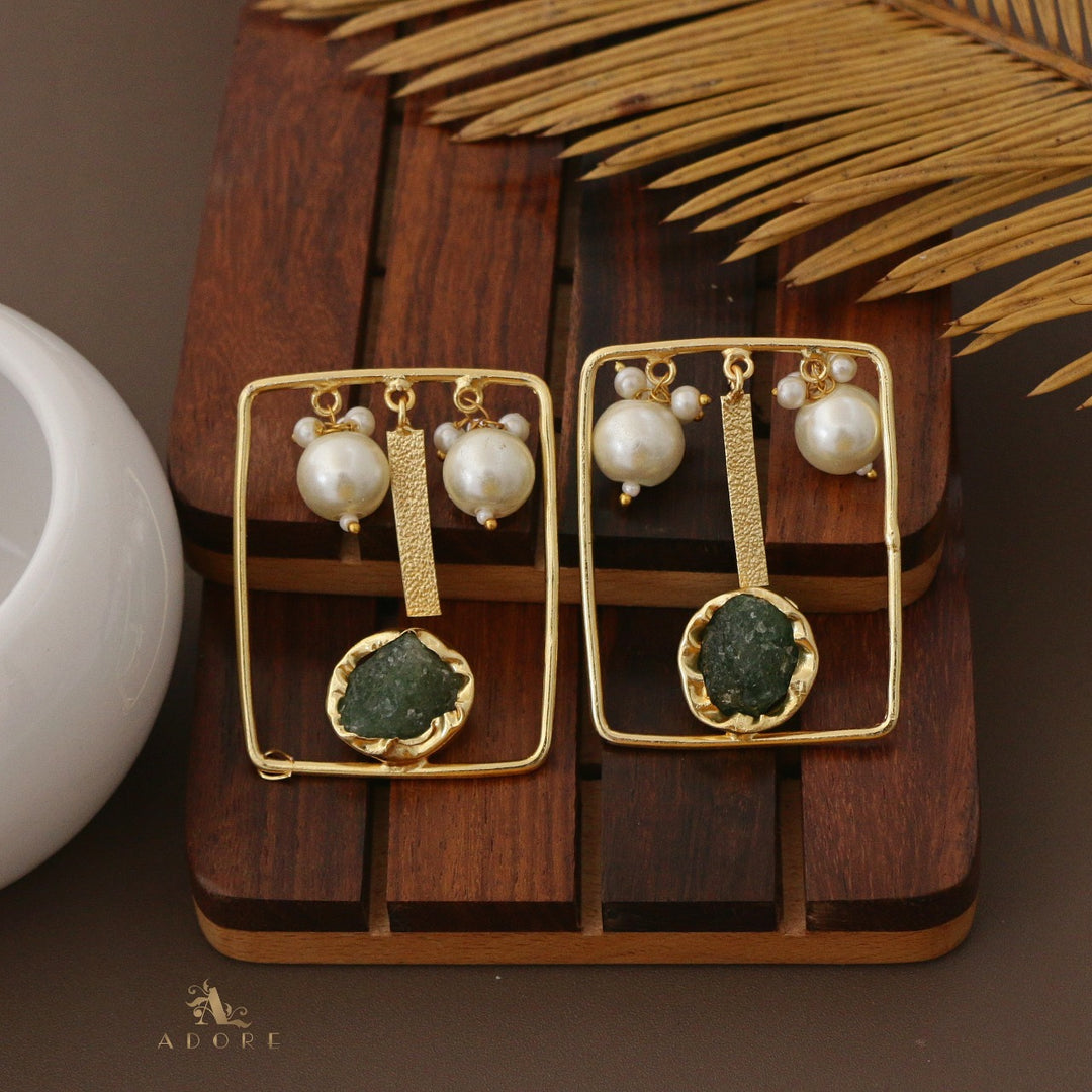 Hemantha Raw  Stone Pearl Earring