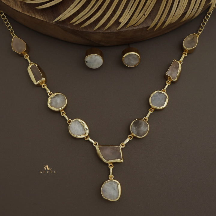 Marleigh Raw Stone Neckpiece With Stud